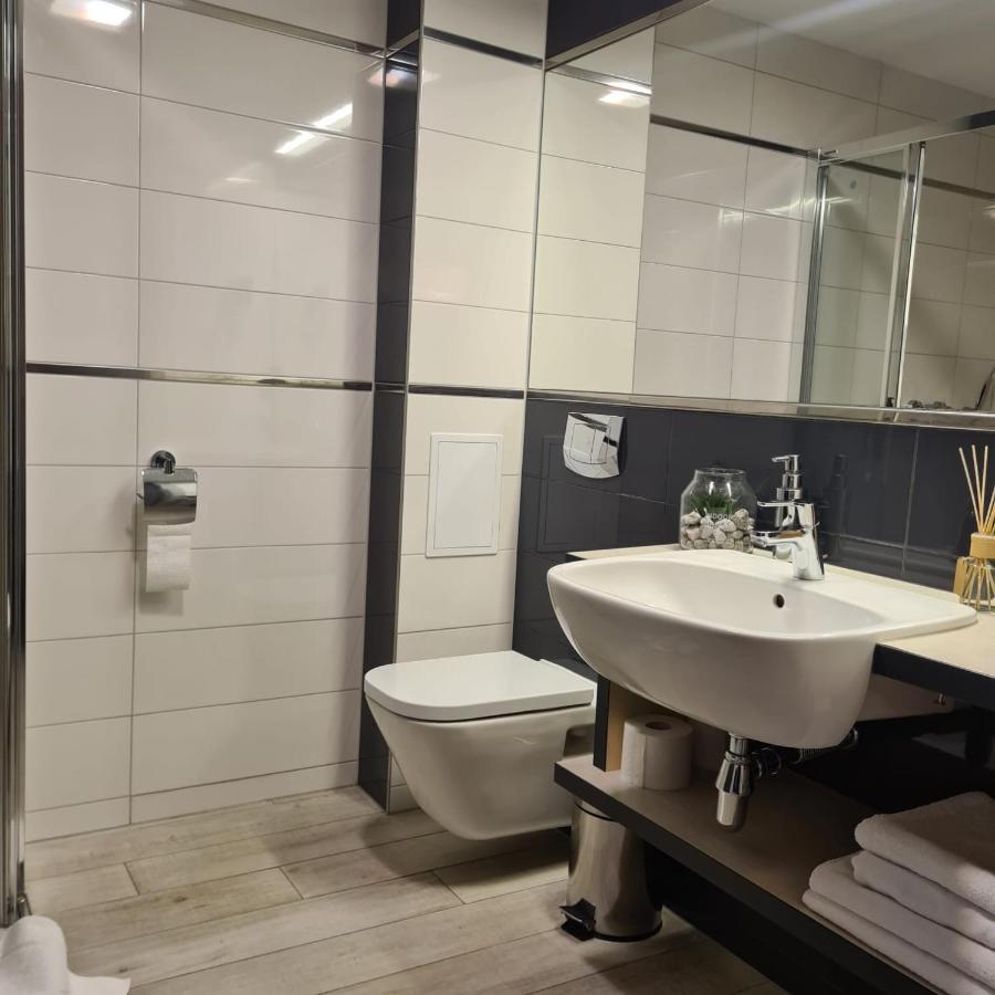 Apartament Czarna Gora Bormio 2 Sienna  Exterior foto